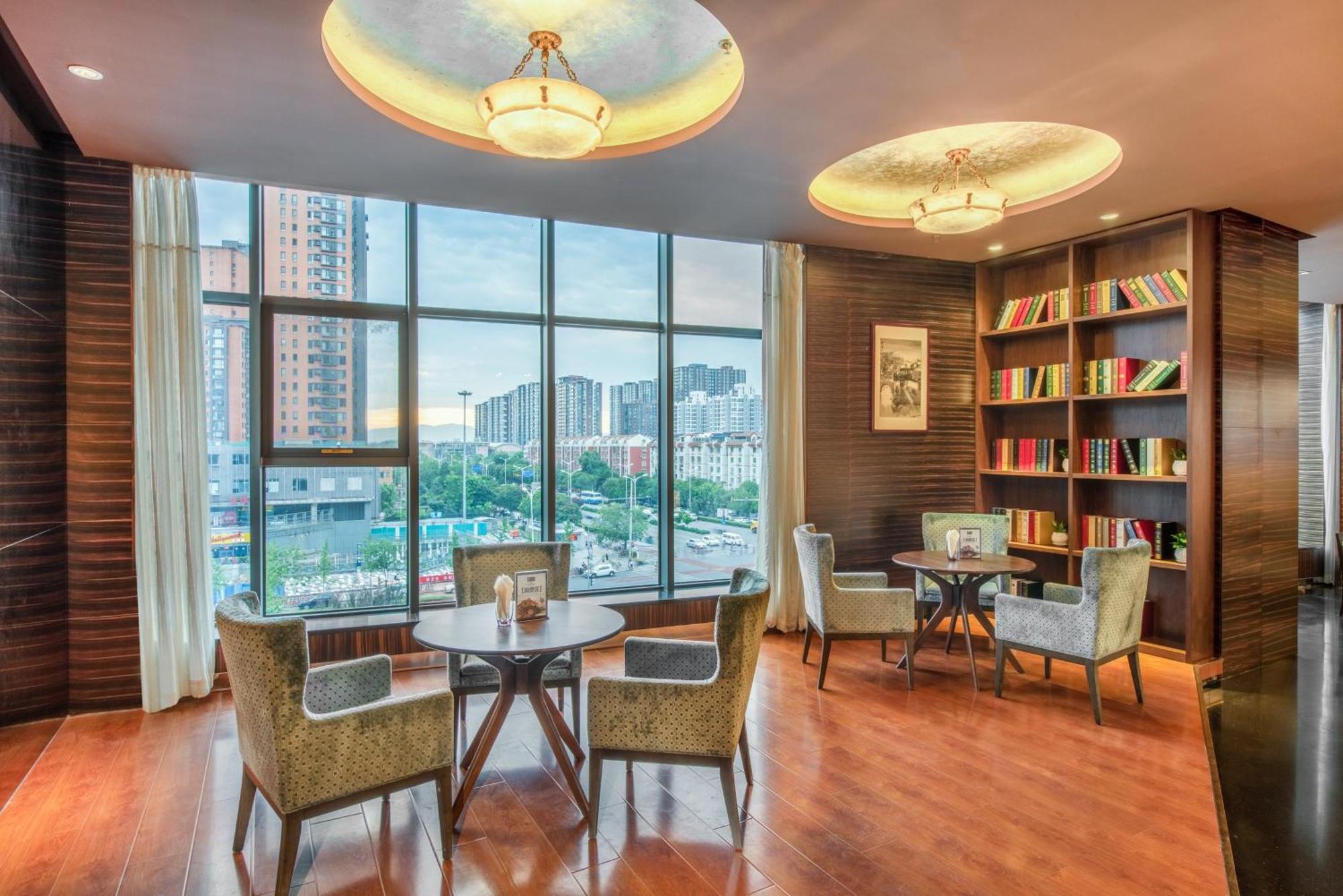 Holiday Inn Express Beijing Huacai By Ihg Exterior photo
